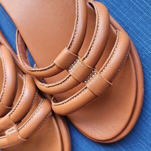 Sz 8-  OluKai Tiare Leather Slides Sandals Fox Brown, White Stitching, EU 38